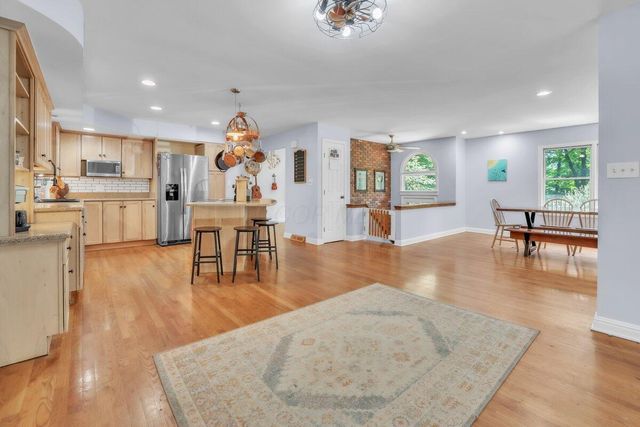 1795 Welsh Hills Road NE, Granville, OH 43023