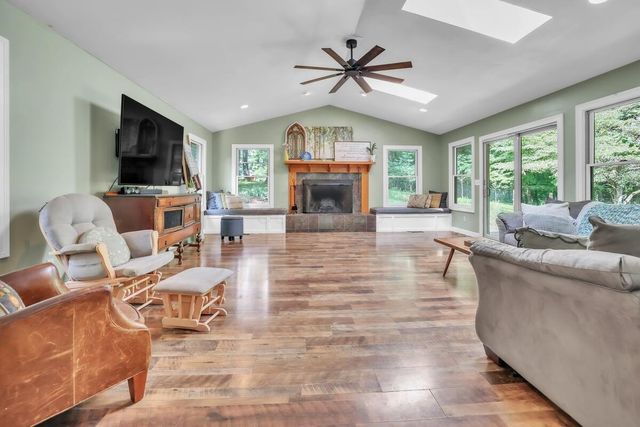 1795 Welsh Hills Road NE, Granville, OH 43023