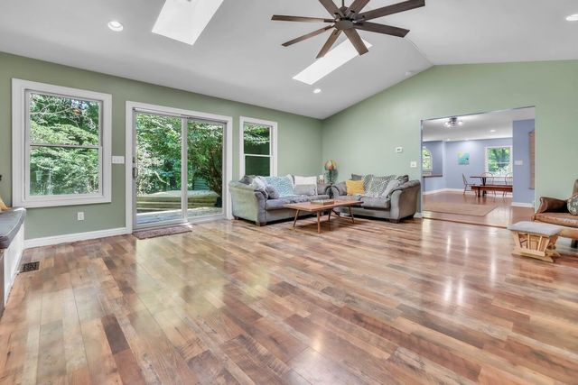 1795 Welsh Hills Road NE, Granville, OH 43023