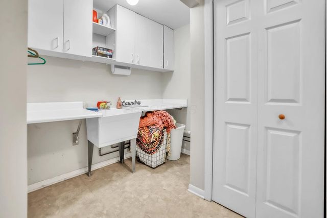 1795 Welsh Hills Road NE, Granville, OH 43023