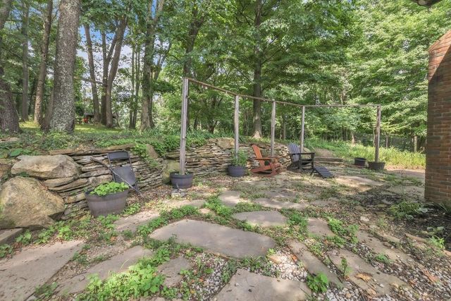 1795 Welsh Hills Road NE, Granville, OH 43023