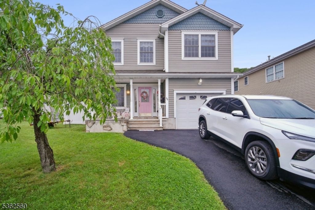 59 Guy St, Dover Town, NJ 07801