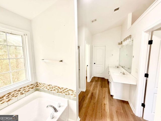 557 Vickers Lane, Locust Grove, GA 30248