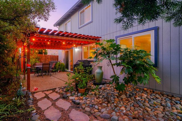 10583 Home Ranch Ct, Rancho Cordova, CA 95670