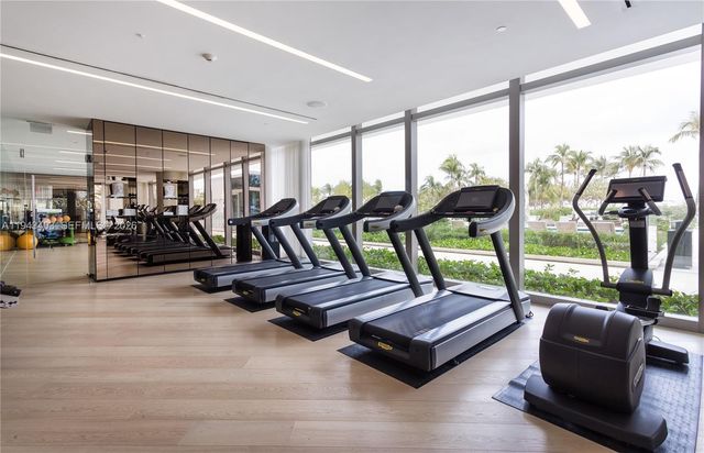 10203 Collins Ave 903, Bal Harbour, FL 33154