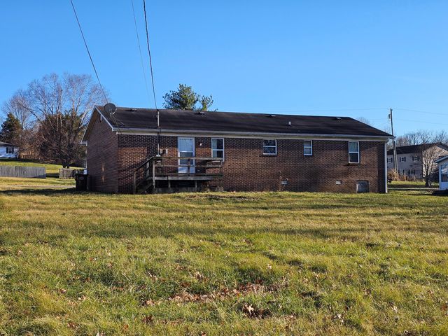 181 Lincoln Trail, Stanford, KY 40484