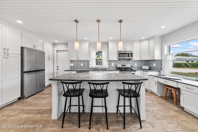 172 Woodland Avenue, Cocoa Beach, FL 32931