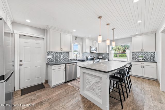 172 Woodland Avenue, Cocoa Beach, FL 32931