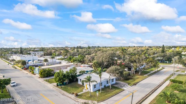 172 Woodland Avenue, Cocoa Beach, FL 32931