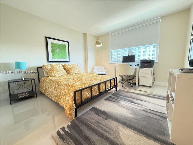 1155 Brickell Bay Dr 2108, Miami, FL 33131
