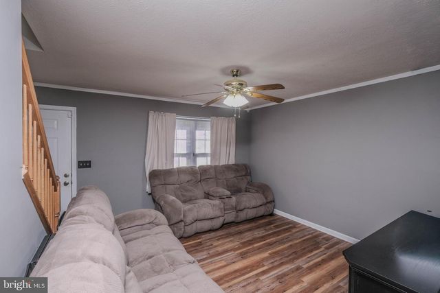 460 CHERRYDALE AVE, Front Royal, VA 22630