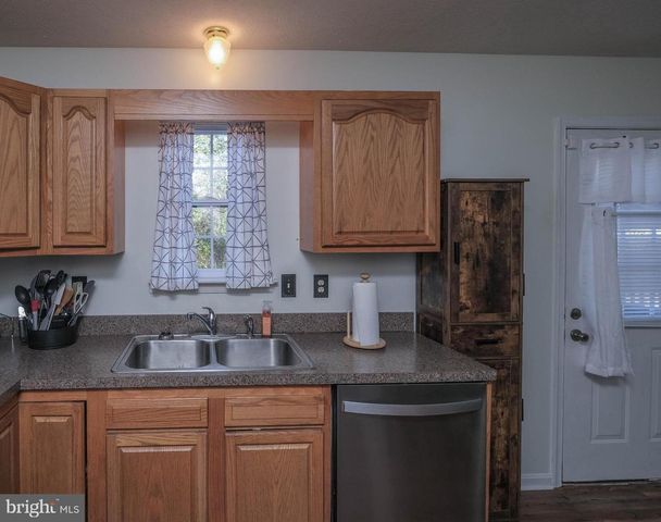 460 CHERRYDALE AVE, Front Royal, VA 22630