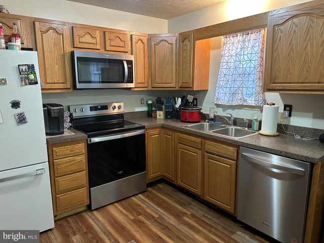 460 CHERRYDALE AVE, Front Royal, VA 22630