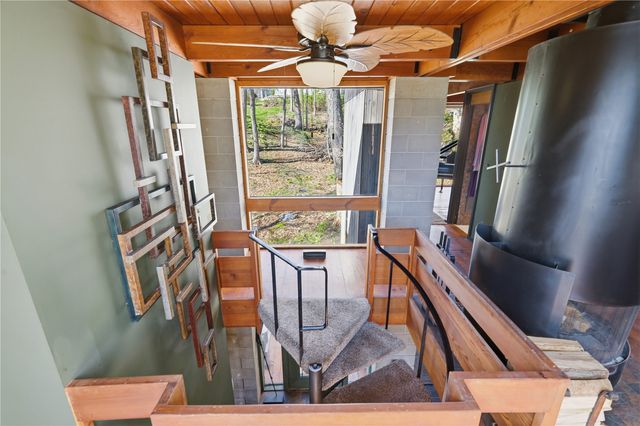 2140 Glass Road NE, Cedar Rapids, IA 52402