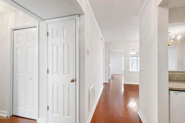 1210 Westview Lane 303, Raleigh, NC 27605