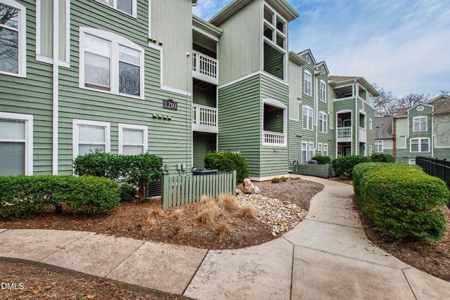 1210 Westview Lane 303, Raleigh, NC 27605