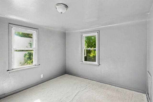 533 E 12 Street, Flint, MI 48503