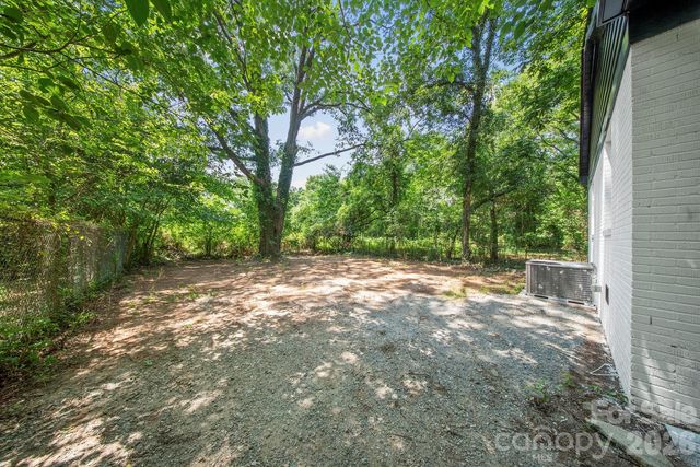 2500 Markham Court, Charlotte, NC 28205