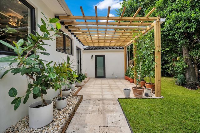 10301 N Miami Ave, Miami Shores, FL 33150