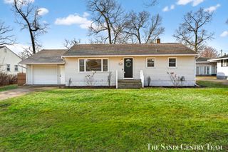 1703 Columbus Avenue, Norton Shores City, MI 49441