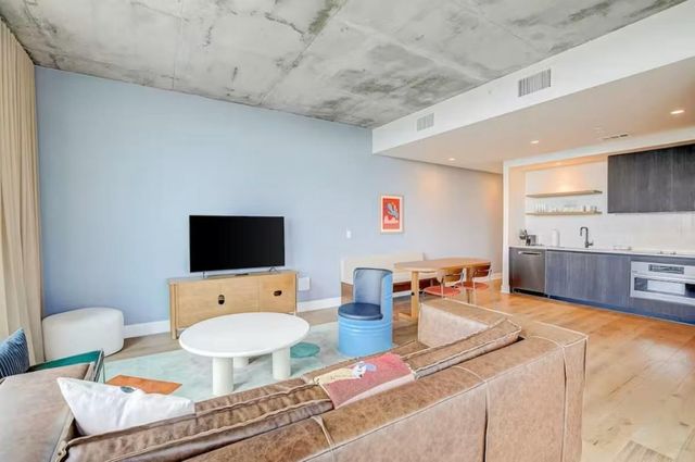 48 East Ave 1104, Austin, TX 78701