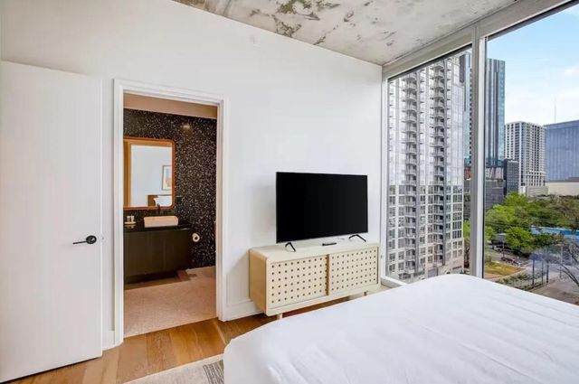 48 East Ave 1104, Austin, TX 78701