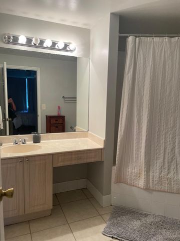 2060 Greenview Shores Boulevard 319, Wellington, FL 33414