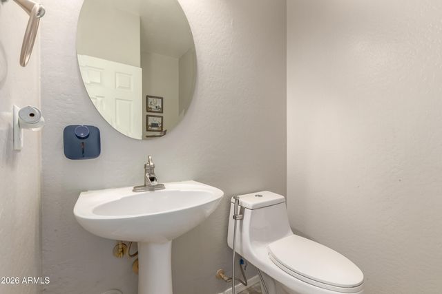 3078 S SOUTHWIND Drive, Gilbert, AZ 85295