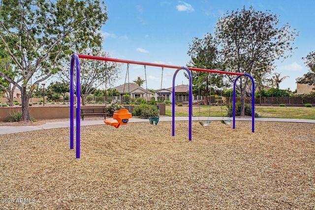 3078 S SOUTHWIND Drive, Gilbert, AZ 85295