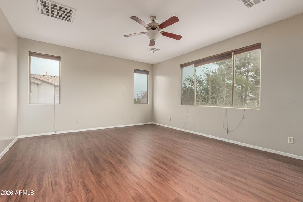 Image 25 of property listing at 3078 S SOUTHWIND Drive, Gilbert, AZ 85295