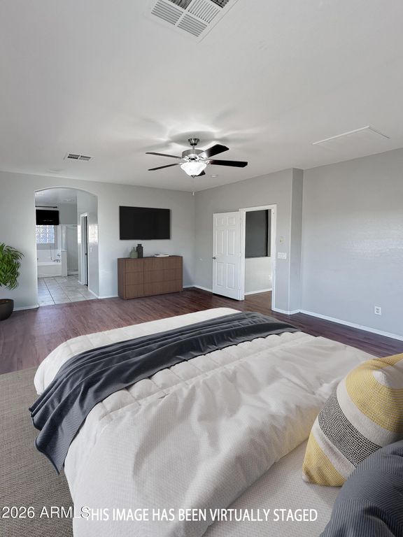 Image 29 of property listing at 3078 S SOUTHWIND Drive, Gilbert, AZ 85295