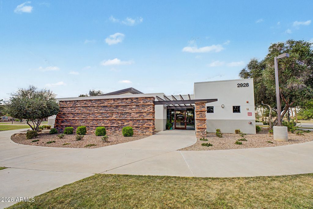 Image 46 of property listing at 3078 S SOUTHWIND Drive, Gilbert, AZ 85295