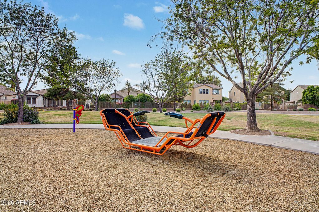 Image 50 of property listing at 3078 S SOUTHWIND Drive, Gilbert, AZ 85295