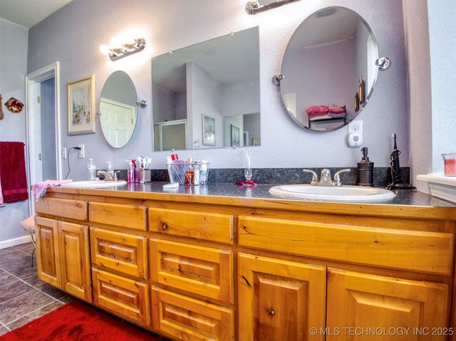 119 Golf Club Drive, Burneyville, OK 73430