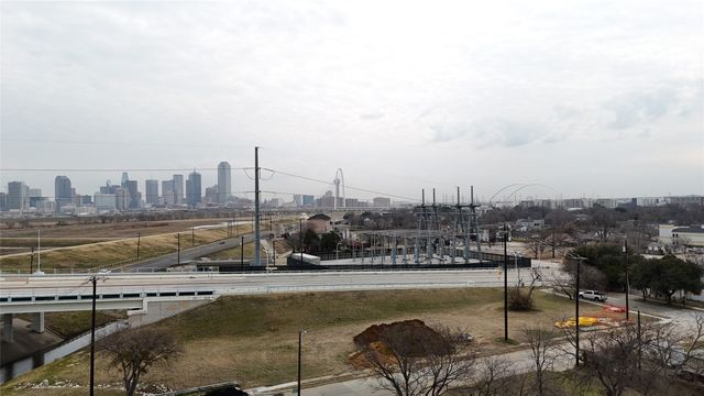 825 Shaw Street, Dallas, TX 75212