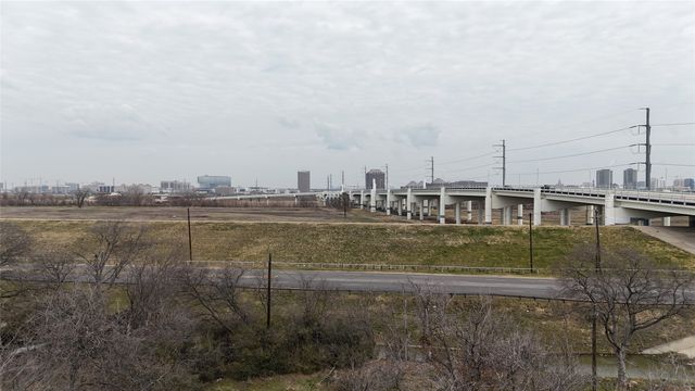 825 Shaw Street, Dallas, TX 75212