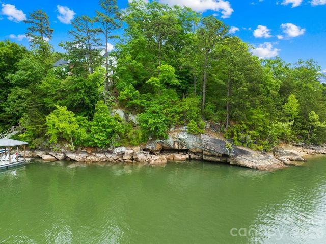 268 S Harbor Watch Drive, Statesville, NC 28677