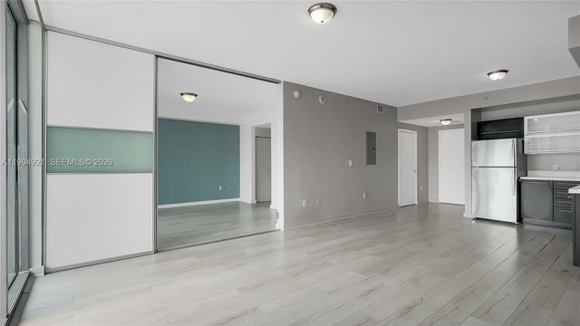 90 SW 3rd St 3003, Miami, FL 33130