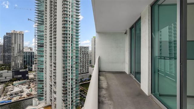 90 SW 3rd St 3003, Miami, FL 33130
