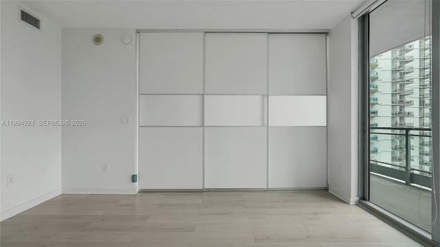 90 SW 3rd St 3003, Miami, FL 33130