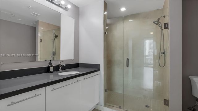 90 SW 3rd St 3003, Miami, FL 33130