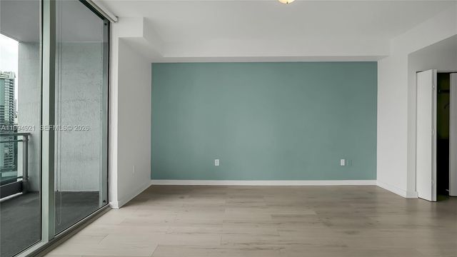 90 SW 3rd St 3003, Miami, FL 33130