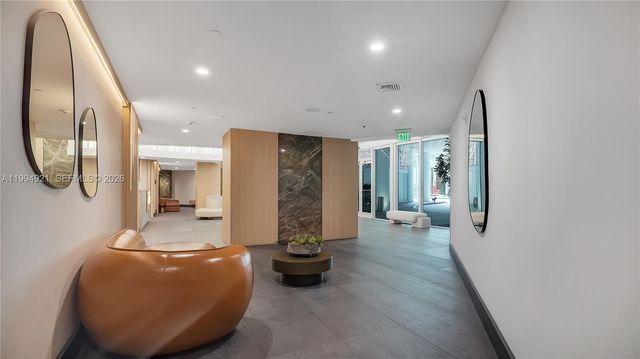 90 SW 3rd St 3003, Miami, FL 33130