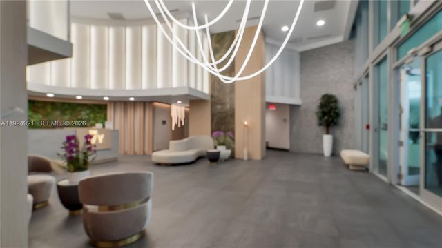 90 SW 3rd St 3003, Miami, FL 33130