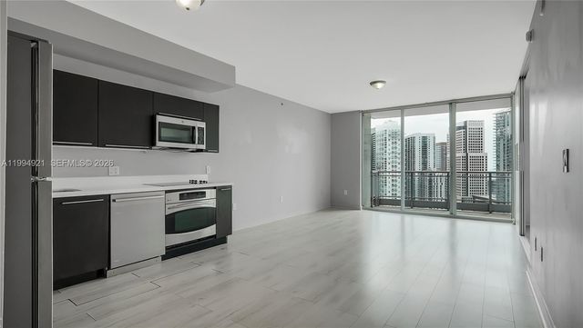 90 SW 3rd St 3003, Miami, FL 33130