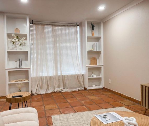 6405 Ella Lee Lane, Houston, TX 77057