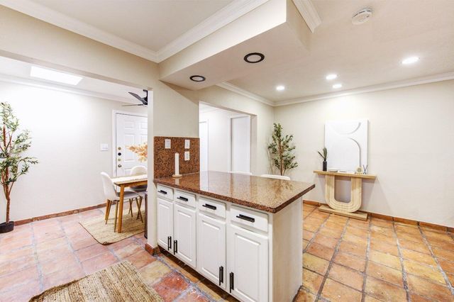 6405 Ella Lee Lane, Houston, TX 77057