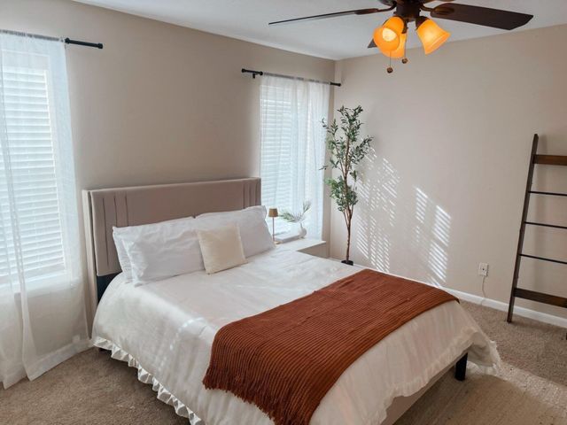 6405 Ella Lee Lane, Houston, TX 77057