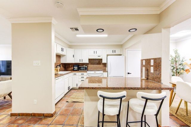 6405 Ella Lee Lane, Houston, TX 77057