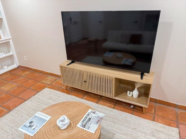 6405 Ella Lee Lane, Houston, TX 77057